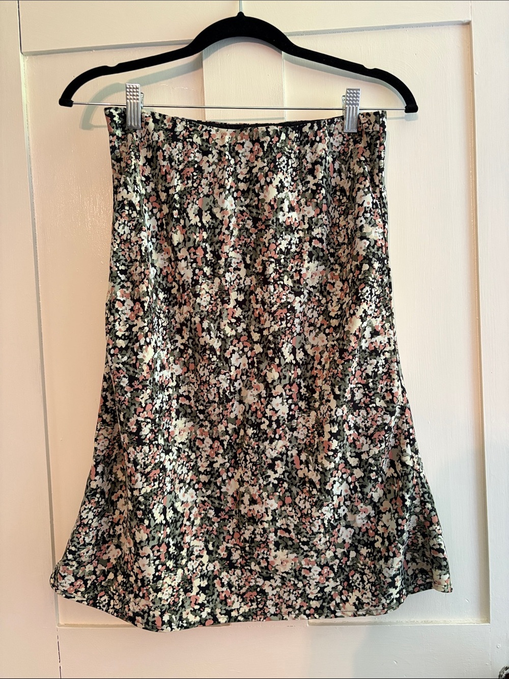 Abercrombie & Fitch Black Floral A-Line Skirt with Pink Accents